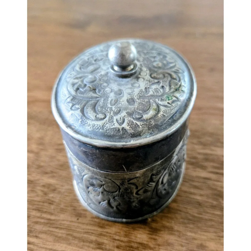 Early 20th Century Silverplate Repoussé/Chased Floral Design Trinket/Snuff Box